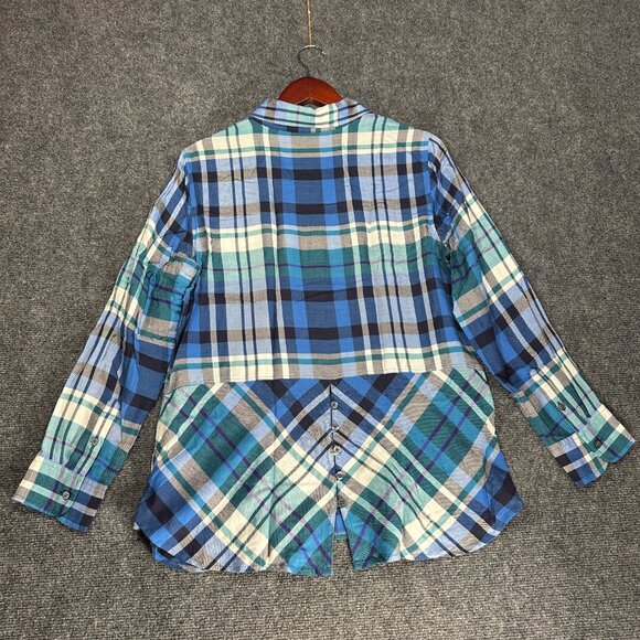 Talbots Shirt Womens Medium Blue Plaid Button Up Blouse Pocket Button Cuffs - Picture 7 of 9